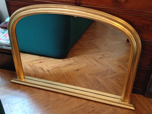 Large impressive mantle - impressive,