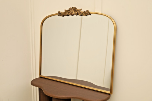 Gold arched metal - , over-mantle